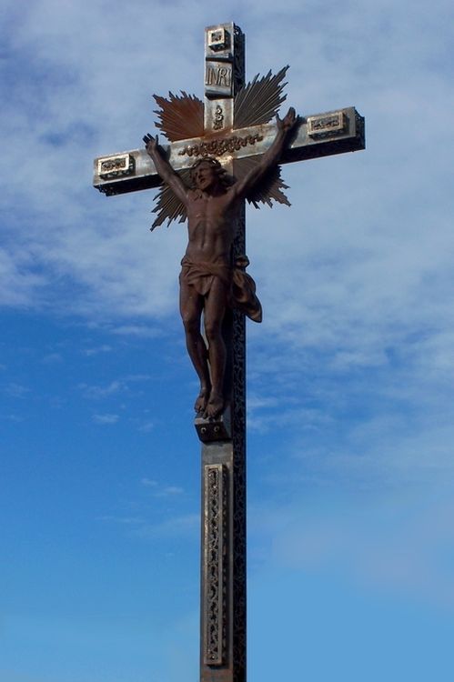 Croix de mission monumentale